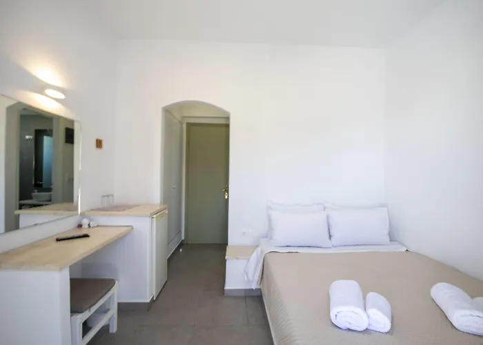 Galini Sifnos Hotel *